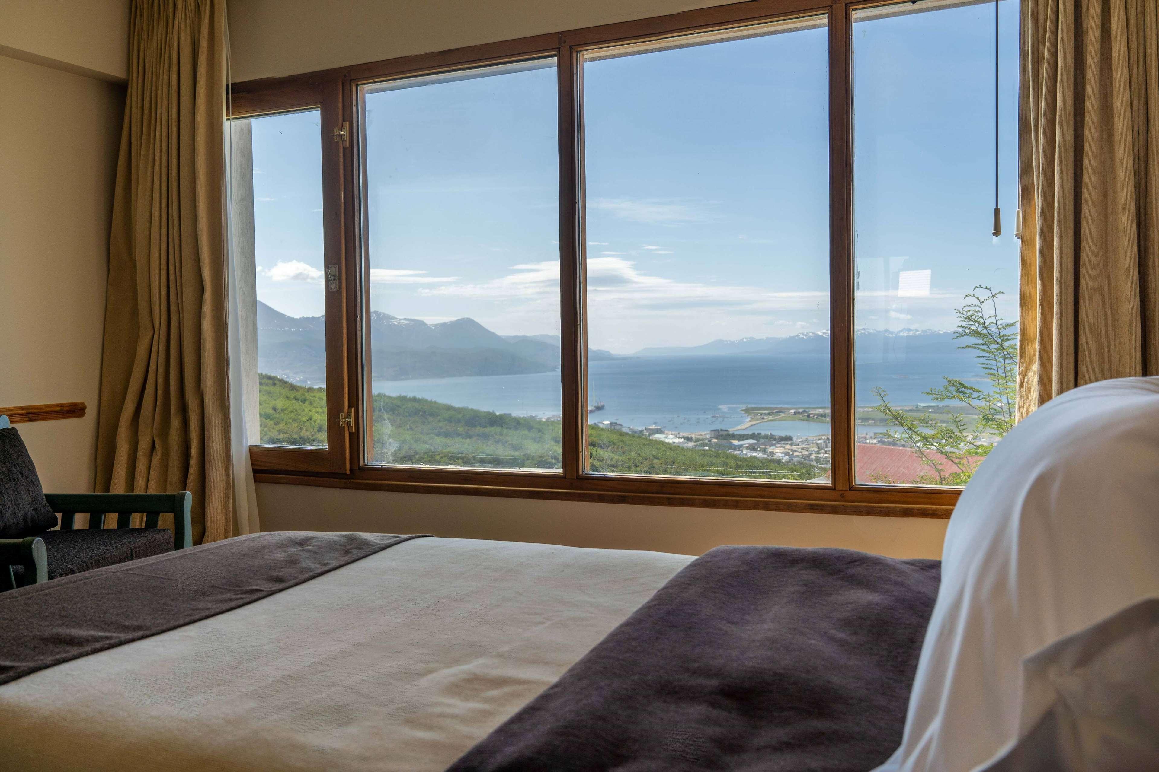 Wyndham Garden Ushuaia Hotel Del Glaciar Exterior photo