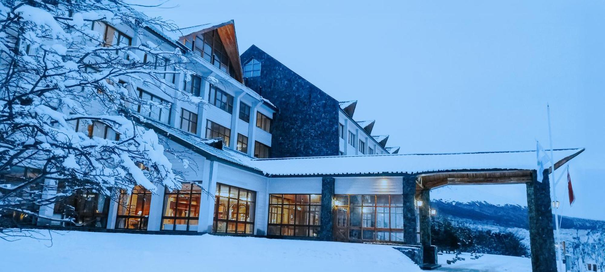 Wyndham Garden Ushuaia Hotel Del Glaciar Exterior photo