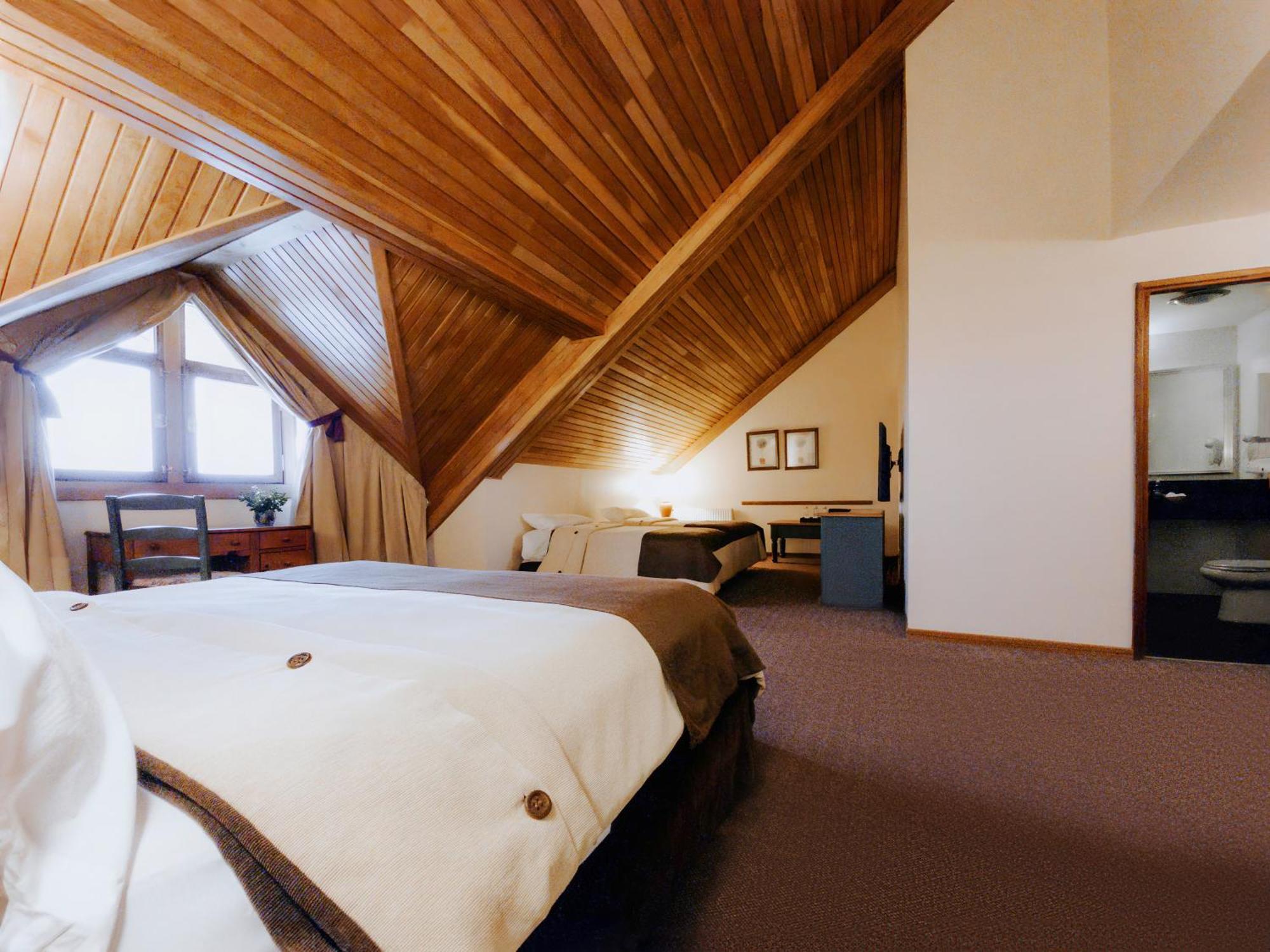 Wyndham Garden Ushuaia Hotel Del Glaciar Exterior photo